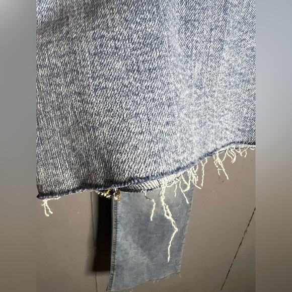 MANGO SIENNA FLARED CROPPED JEANS.  Size 10
NWT - Picture 5 of 11